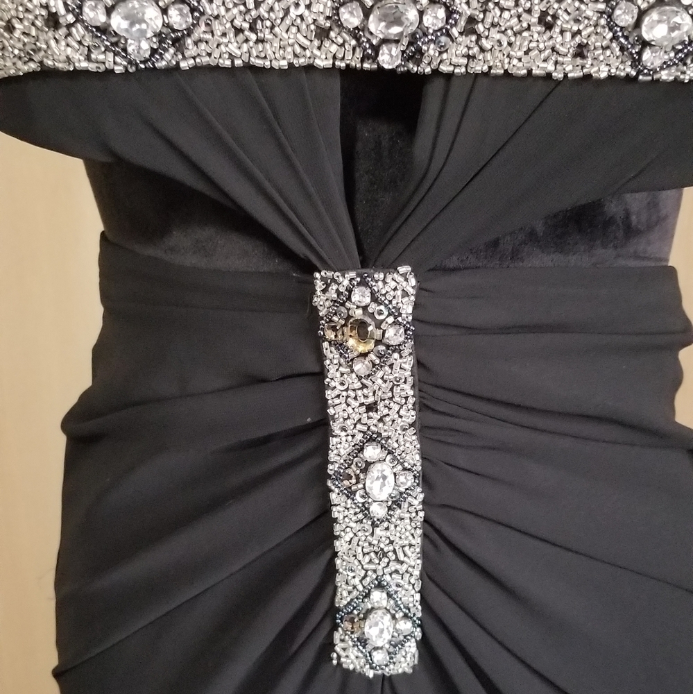 Dress - Picture 3 of 6